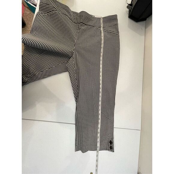 Chicos women’s capri black white checkered size 3 or XL. NWT - Picture 4 of 7